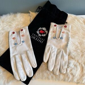 Fratelli Orsini Off White Leather Button Detail Gloves with Dust Bag